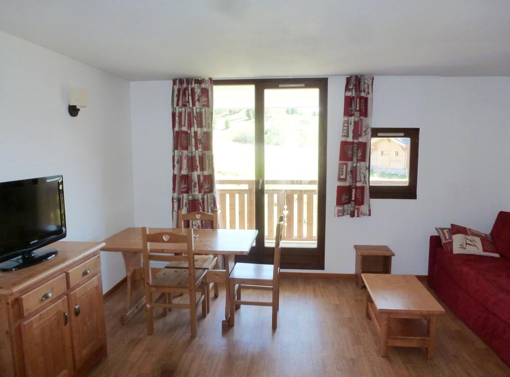 Residence Odalys Le Christiana Alpe d'Huez Oda fotoğraf